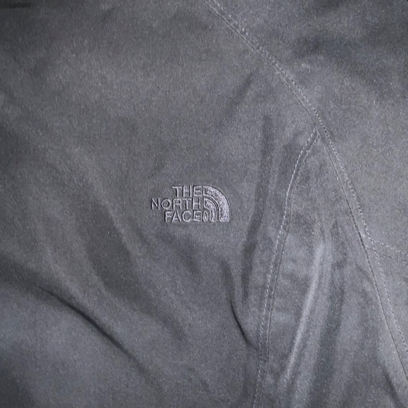 The North Face- Black Parka- Size M - Picture 8 of 10